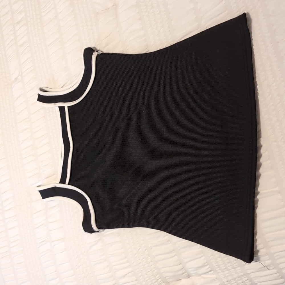 NWOT Ribbed Tank Size S - Picture 3 of 4